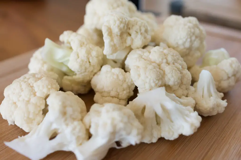 A picture of cauliflower florets as a food for guinea pigs